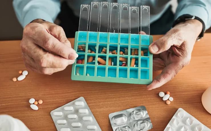 5 Ways Pharmacies Help Patients Stay on Track with Medications